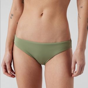 Athleta Clean Medium swim bottoms